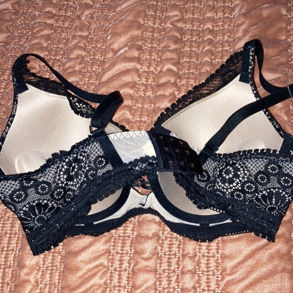 Aerie black lace bra 36C - Picture 2 of 2